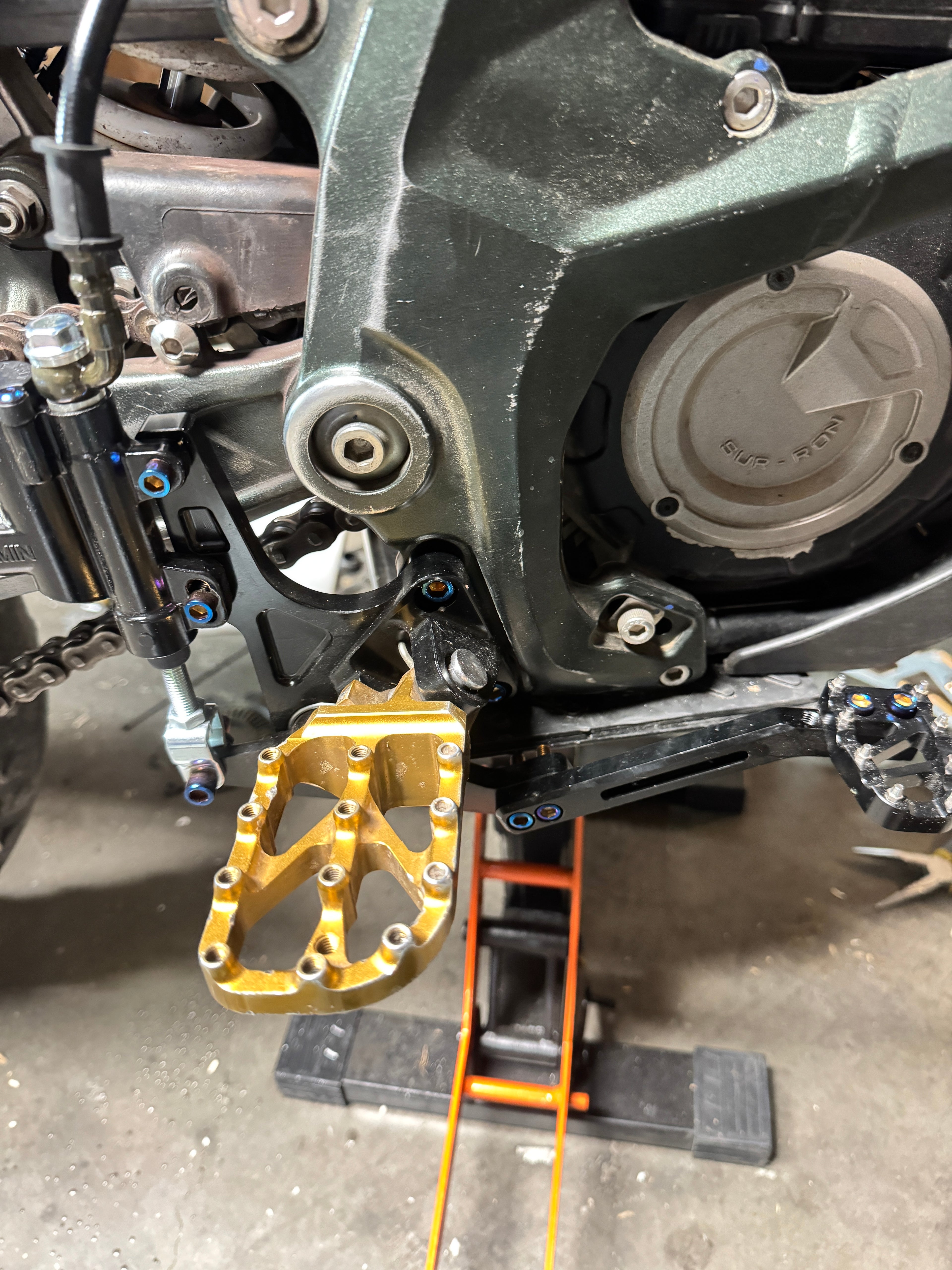 Surron Ultra Bee Footbrake